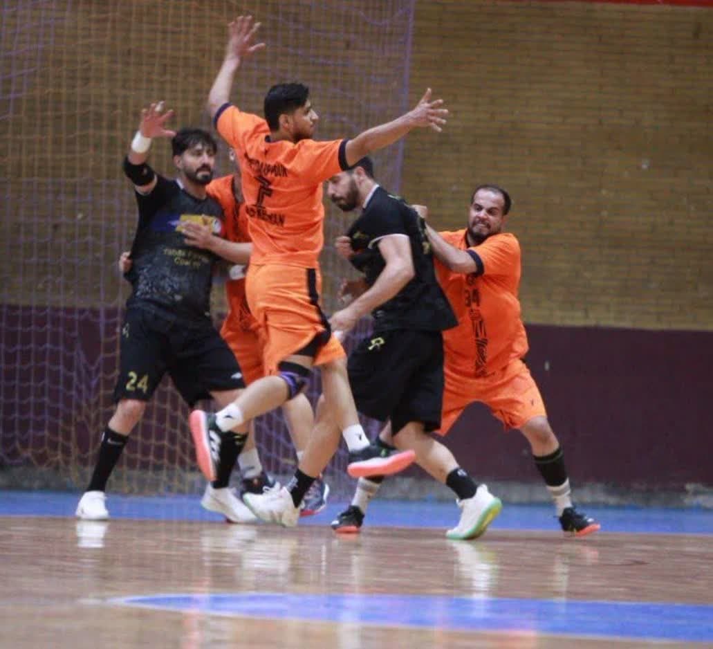 زغال سنگ مغلوب صدرنشین لیگ شد.