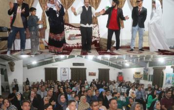 اجرای تئاتر کمدی موزیکال برای خانواده کزغال