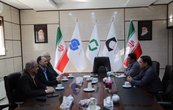 دیدار مدیر شعب بیمه ایران خراسان جنوبی با مدیرعامل کزغال